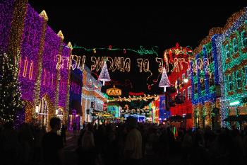 21.3:350:233:0:0:The Osborne Family Spectacle of Dancing Lights:right:1:1:The Osborne Family Spectacle of Dancing Lights:0: